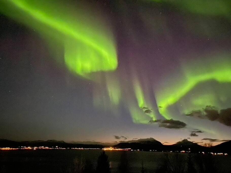 Leilighet Med Nydelig Utsikt Tromso Luaran gambar